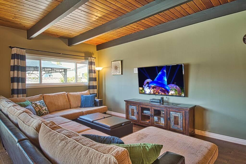 Spacious And Magical Vacation Rental Near Disneyland And Anaheim Convention Center Reg2022-00044 ภายนอก รูปภาพ